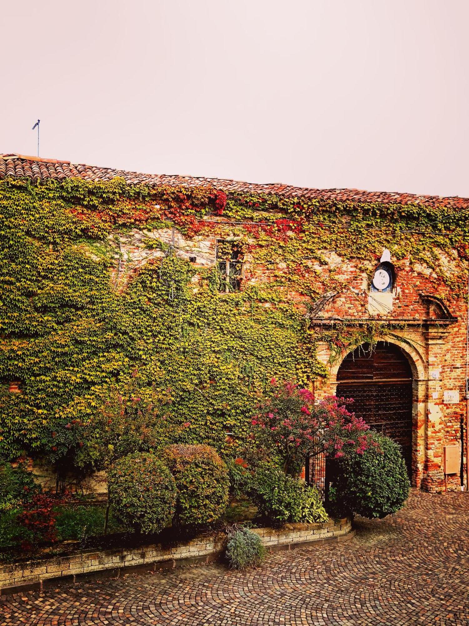 Teresa Belvedere Castellinaldo Exterior foto